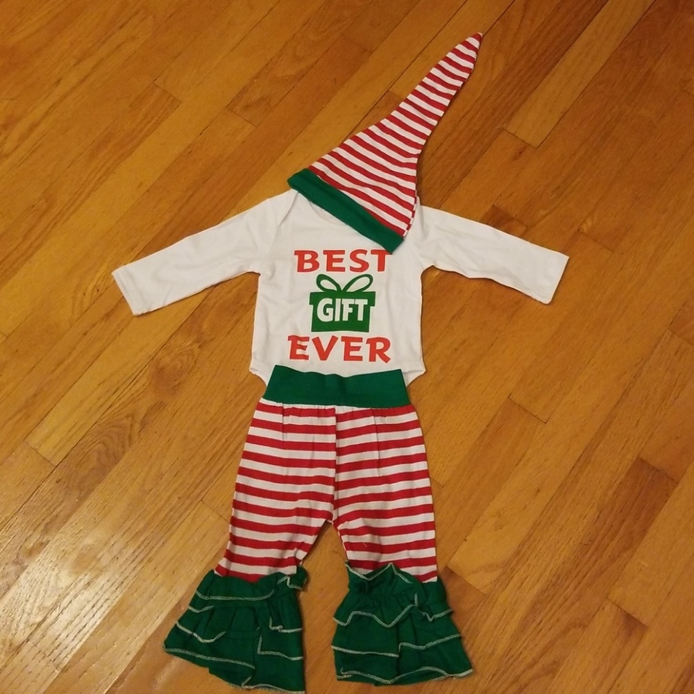 NWT 4 PIECE CHRISTMAS RUFFLE PANT SET